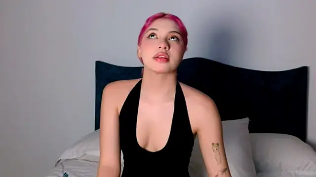 angelinhaaa online show from 11/14/25, 12:31