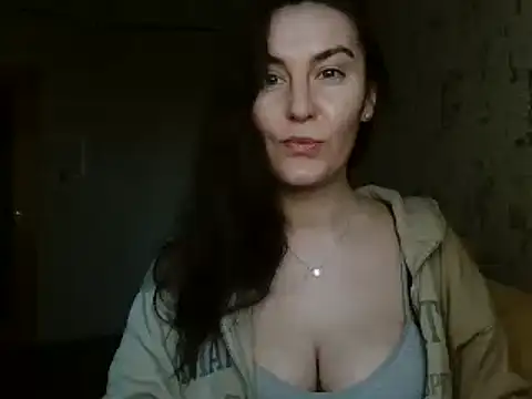 KatalinaQE online show from 10/30/25, 06:04