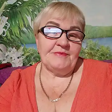 Snapshot of VioletSweet5566 chatting on 10/22/25, 05:34 VioletSweet5566 online show from 10/22/25, 05:34