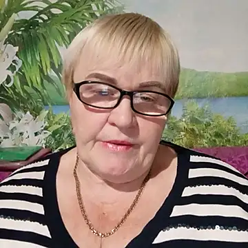 VioletSweet5566 online show from 10/31/25, 07:48