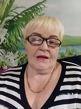 VioletSweet5566 online show from 12/05/25, 07:32