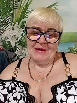 VioletSweet5566 online show from 02/14/26, 07:27