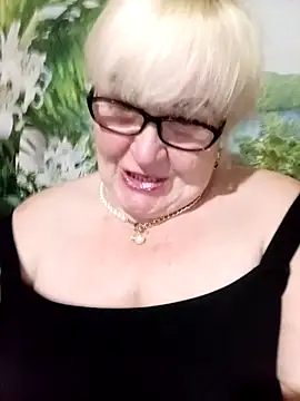 VioletSweet5566 online show from 06/02/26, 05:26