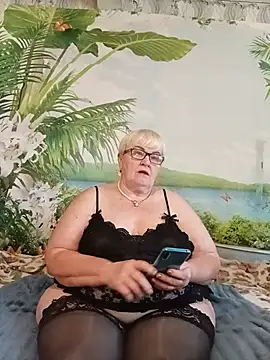 VioletSweet5566 online show from 07/12/26, 06:15