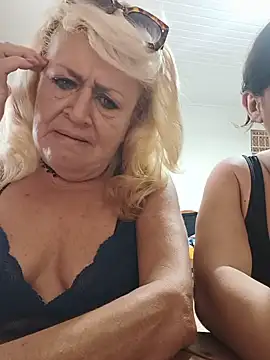 Snapshot of Belladama61 chatting on 05/18/26, 10:10 Belladama61 online show from 05/18/26, 10:10