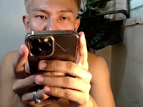 RalfAsian25 online show from 09/17/25, 05:53