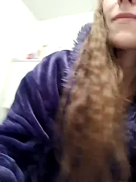 Wonderland97 online show from 12/18/25, 04:40