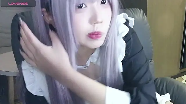 Snapshot of a5l2e0x chatting on 11/11/25, 02:06 a5l2e0x online show from 11/11/25, 02:06