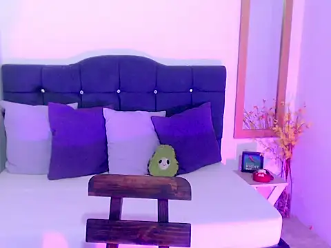 SamantaSweett  online show from 09/10/25, 01:00