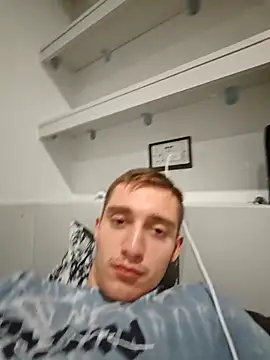 Snapshot of ASL70 chatting on 09/26/25, 11:31 ASL70 online show from 09/26/25, 11:31