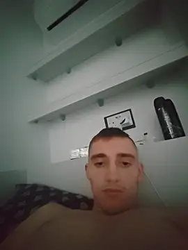 Snapshot of ASL70 chatting on 10/26/25, 04:24 ASL70 online show from 10/26/25, 04:24