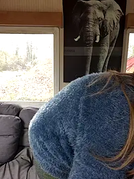 Misspapillon1840 online show from 11/21/25, 11:53