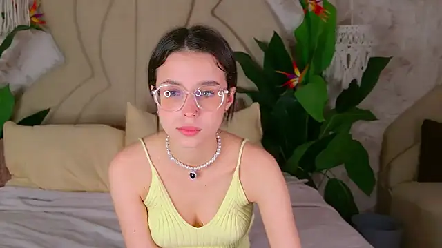 LANA MILANO online show from 10/22/25, 03:45