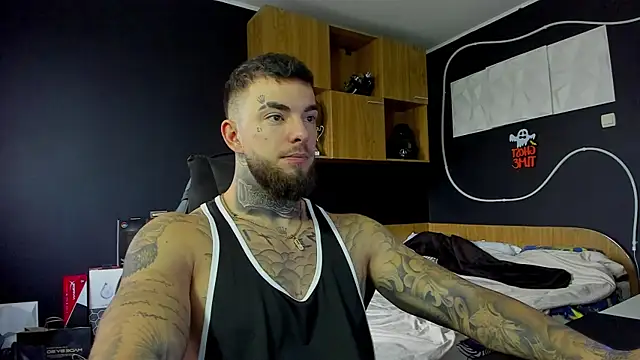 Chrisjordan66 online show from 11/18/25, 07:13