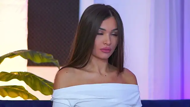 KyssaraPlay online show from 10/08/25, 06:38