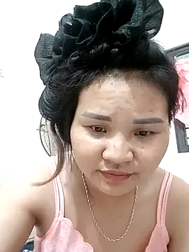 Snapshot of Heulwen-22 chatting on 09/14/25, 07:40 Heulwen-22 online show from 09/14/25, 07:40