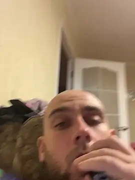 Snapshot of LuckyGirlfriends chatting on 10/02/25, 05:31 LuckyGirlfriends online show from 10/02/25, 05:31