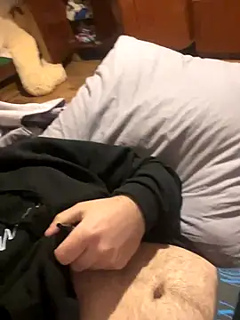 Snapshot of LuckyGirlfriends chatting on 10/19/25, 07:14 LuckyGirlfriends online show from 10/19/25, 07:14