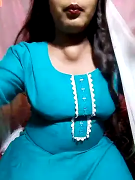 Snapshot of Babe_Doll04 chatting on 10/06/25, 10:34 Babe Doll04 online show from 10/06/25, 10:34