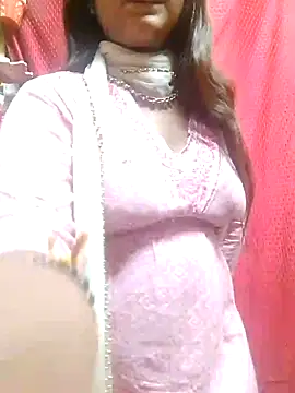 Snapshot of Babe_Doll04 chatting on 10/20/25, 11:21 Babe Doll04 online show from 10/20/25, 11:21