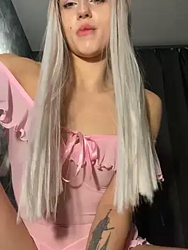 FavoriteKira online show from 11/12/25, 06:19