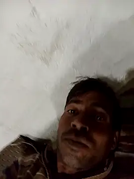 MISS LOVE 001 online show from 01/11/26, 09:53