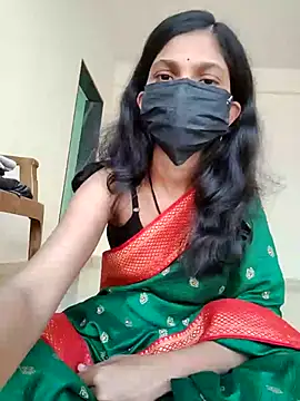 Shivani2002 online show from 01/16/26, 09:35