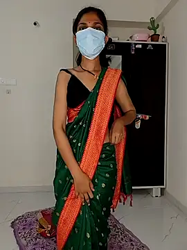 Shivani2002 online show from 05/17/26, 03:52