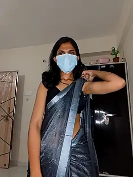 Shivani2002 online show from 05/18/26, 05:08