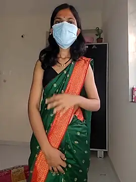 Shivani2002 online show from 05/20/26, 02:18