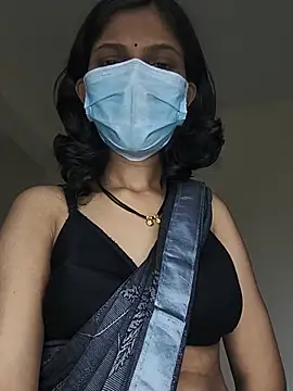 Shivani2002 online show from 07/09/26, 11:03