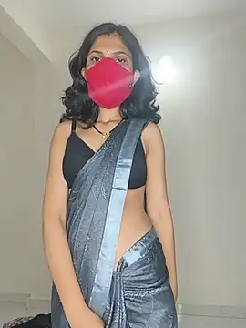 Shivani2002 online show from 07/10/26, 04:20