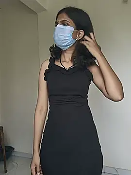 Shivani2002 online show from 07/17/26, 08:43