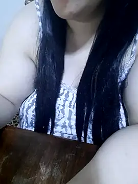 Madam-bezoul- online show from 11/17/25, 05:57