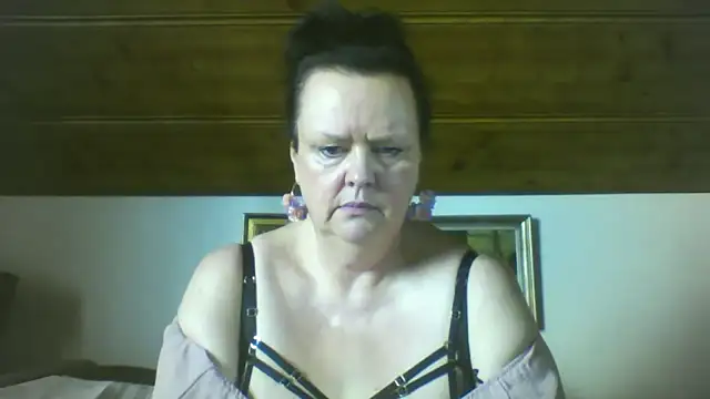 TiffanyMature online show from 09/09/25, 02:05