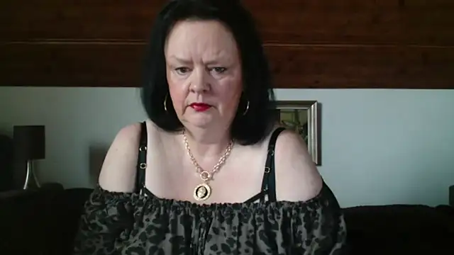 TiffanyMature online show from 10/08/25, 07:06