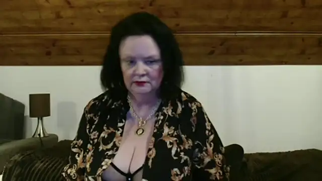 TiffanyMature online show from 11/07/25, 10:32