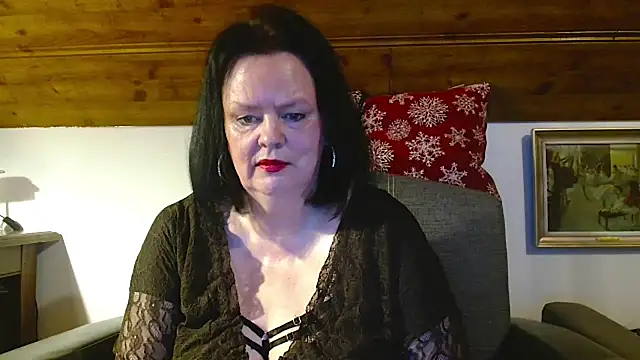 TiffanyMature online show from 01/06/26, 03:16