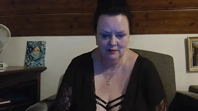TiffanyMature online show from 04/05/26, 08:17