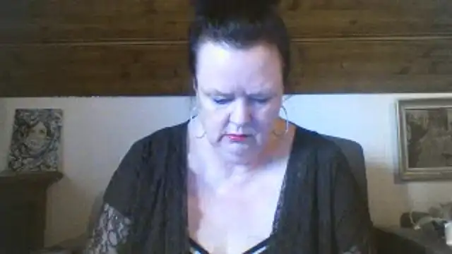 TiffanyMature online show from 04/12/26, 03:17