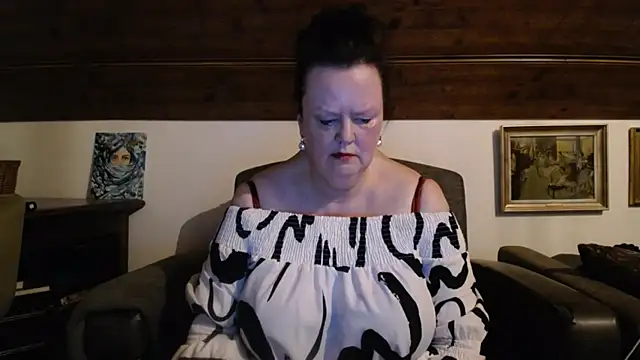 TiffanyMature online show from 06/21/26, 08:22