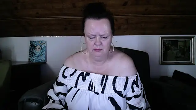TiffanyMature online show from 06/30/26, 10:27