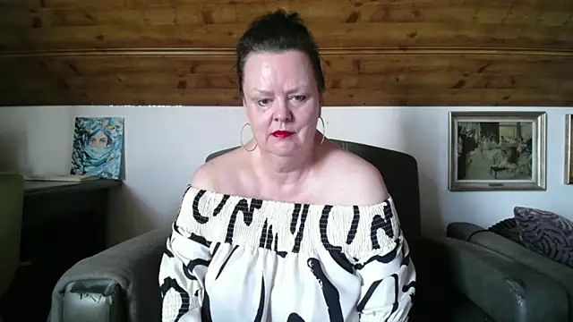 TiffanyMature online show from 07/04/26, 08:20