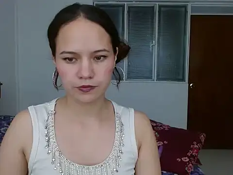 Snapshot of yarafuckass chatting on 05/29/26, 04:16 yarafuckass online show from 05/29/26, 04:16