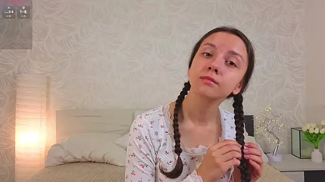 GiseleLamos online show from 10/10/25, 03:05