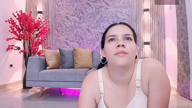 karlie small online show from 09/12/25, 07:47