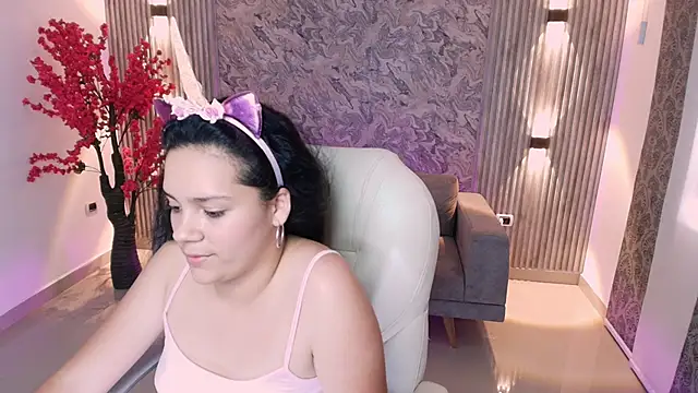 karlie small online show from 09/22/25, 07:27