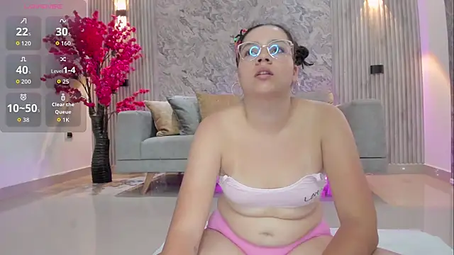 karlie small online show from 02/24/26, 07:56