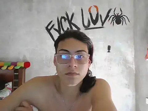 dirty model online show from 02/24/26, 06:50