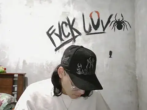 dirty model online show from 04/04/26, 05:38